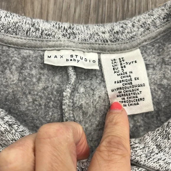 Sweater Poncho - Picture 2 of 5